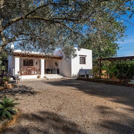 Villa Can Turrent, hotel a Sant Carles de Peralta