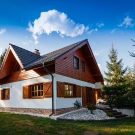 Chata Lienka, hotel a Lazisko