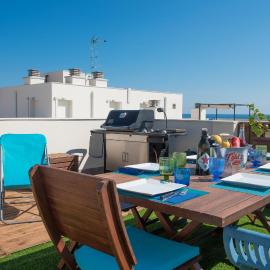 NEW APARTMENT WITH BIG TERRACE 10 Min WALK TO BEACH SUPERMARKETS, hotel in Calafell