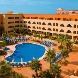 Apartamentos Playamarina, hotel u gradu Isla Kanela