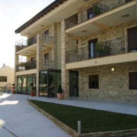 Halanus Hotel And Resort, hotel u gradu Alanno