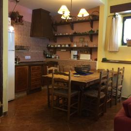 Las Cuatro Calles, hotel a Piedralaves