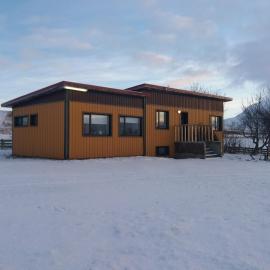 Midhop guesthouse, hôtel à Þingeyrar
