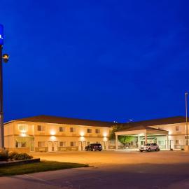 Baymont by Wyndham Huron SD、Huronのホテル
