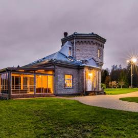 AirHome - Water Tower, hotel en Sõrve