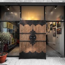 愛藝宿Art Space 台南民宿編號287 包棟民宿 寵物友善 近台南車站, hotelli kohteessa Tainan