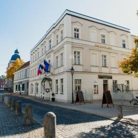 Hotel & Restaurant "Deutscher Kaiser"，佩爾萊貝格的飯店