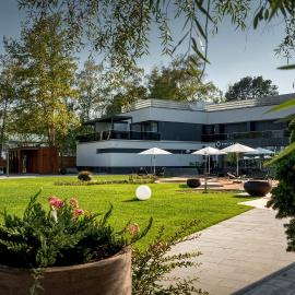 Donautica Hotel & Restaurant, ξενοδοχείο σε Fadd-Dombori