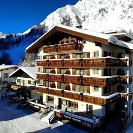 Wellnesshotel Engadin, hotel di Samnaun