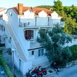 Villa Adria Apartments, hotel in Cavtat