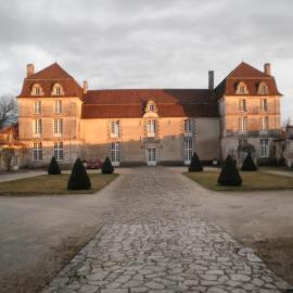 Chambres d'Hôtes et Gîtes du Château de Clauzuroux, hótel í Champagne-et-Fontaine