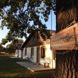 Anastasis, hotel din Mirostowice Górne
