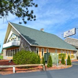 Americas Best Value Inn Plattsburgh, hotel di Plattsburgh