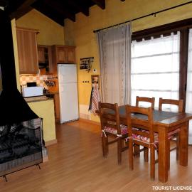 HUT1-05073, Acogedor Refugio en la Vall d'Incles: Incles şehrinde bir otel