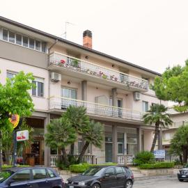 B&B Mazzini, khách sạn ở Alba Adriatica