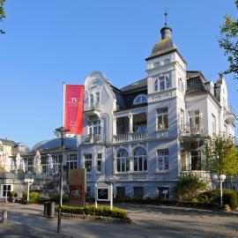Hotel IV Jahreszeiten Kühlungsborn, viešbutis mieste Kiūlungsbornas