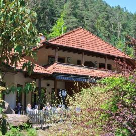 Landgasthof Am Teufelstisch, Hotel in Hinterweidenthal