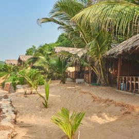 Blue Lagoon Resort Goa, Hotel in Cola