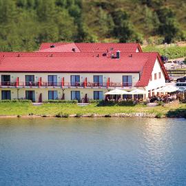 Seehotel Weit Meer, hotel en Waren