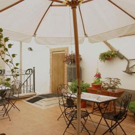 Casa Rural "La Bardena Blanca I ", hotel Arguedasban