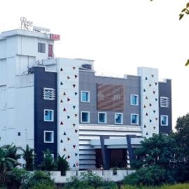 Rose International Hotel, hotel v destinácii Nilambūr
