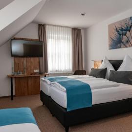 Hotel Drei Tannen, hotel em Moosburg