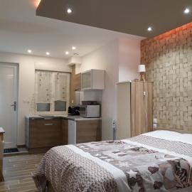 Studio mistral, Hotel in Valence
