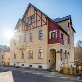 Vila Josefina Jizerské hory、ヨセフーフ・ドゥールのホテル
