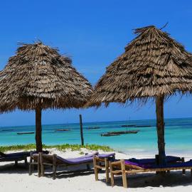 Blue Earth Beach Bungalow, hotel a Jambiani
