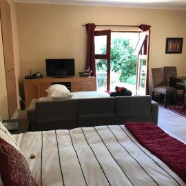 Wine Cottage by the Sea, hotel in Helderberg