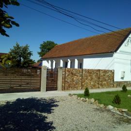 Casa Ago - Guest House, хотел в Păuliş