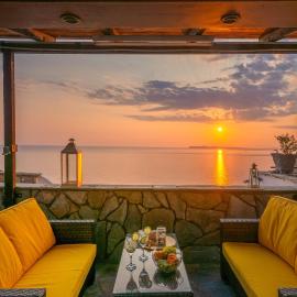 Arilla Beach Hotel, hotel em Perdika