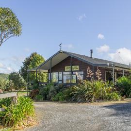 JunoHall Backpackers: Waitomo Caves şehrinde bir otel