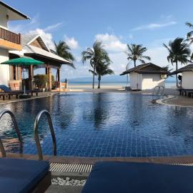 Mac's Bay Resort, hotel in Ban Tai