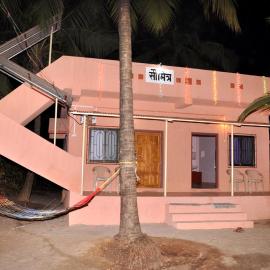 Soumitra Guest House Bungalow, Hotel in Malvan
