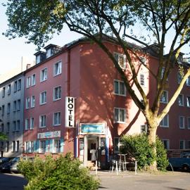 Stadt-gut-Hotel Rheinischer Hof, hotel v Essnu