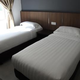 HOTEL SUKARAMAI, hotel a Kampung Gurun