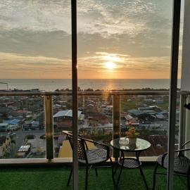 Sekinchan SeaView Homestay 134 高楼看海阳台民宿, hotel in Sekinchan