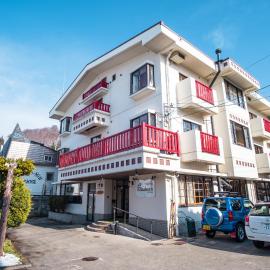 Elizabeth, hotel di Nozawa