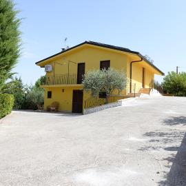 Sicily Bike di Fina Rosario – hotel w mieście Serradifalco