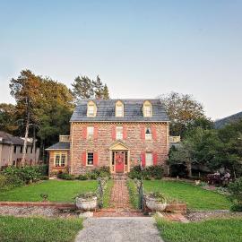 Cedars of Williamsburg Bed & Breakfast, hotel in Williamsburg