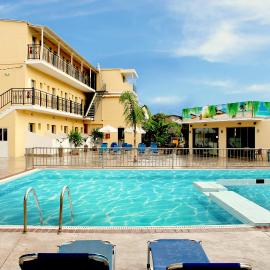 La caretta, hotel em Alikanás