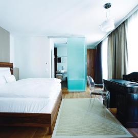 Frühstückshotel im Goldschmiedehaus，格里斯基興的飯店