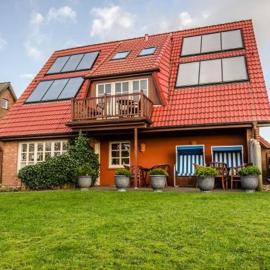 Haus Seelord, Whg. Kapitän, hotel em Braderup