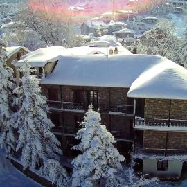 Guesthouse Alexandra、エプタロフォスのホテル