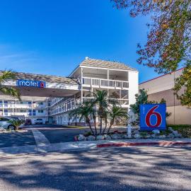 Motel 6-Fountain Valley, CA - Huntington Beach Area – hotel w mieście Fountain Valley