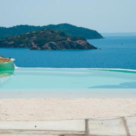 Villa Arios, pool, jacuzzi and sea, hotel di Kanapitsa