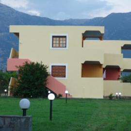 Terpsichore Apartments, hotel in Kyparissia