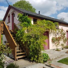 Seren Loft - Cynghordy, Llandovery、ランダバリーのホテル