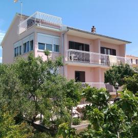 Rooms Marija, khách sạn ở Barbat na Rabu